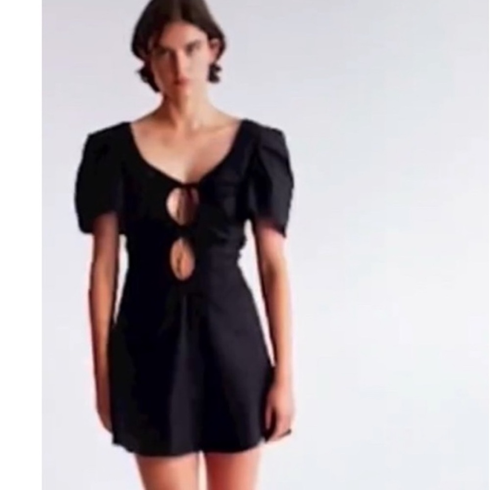 Thakoon Ruched Key Hole Opening Black Mini Dress NWT Size 2